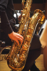 Eine Tuba ist ein Blasinstrument das auf Konzerten gespielt wird.