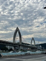 대한민국 대구 지상철 3호선 풍경사진 구름