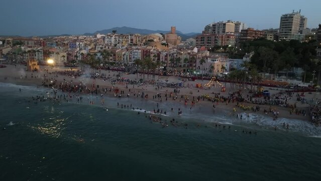 Desembarco pirata de las fiestas de Moros y Cristianos de Villajoyosa