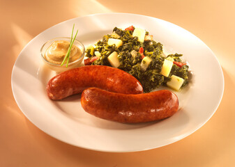 Grünkohl, Pinkel, Kochwurst, Speck, Senf, Tellergericht,