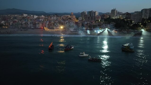 Desembarco pirata de las fiestas de Moros y Cristianos de Villajoyosa