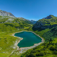 Eindrucksvolle alpine Natur nahe der Freiburger Hütte in den Vorarlberger Alpen