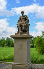 Obraz premium Römerdenkmal Julius Cäsar 2000 Jahre Bonn in Bonn-Beuel am Rhein