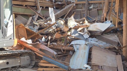 民家の解体現場