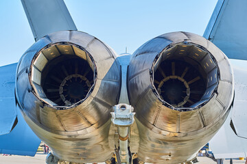 Fighter jet engines