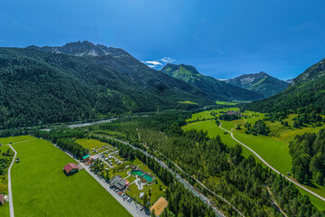 Blick auf die Region um Vorderhornbach im Bezirk Reutte in Tirol