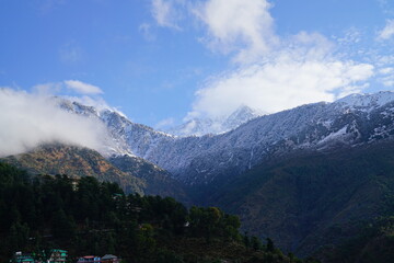 Fototapeta premium ทะเลสาป, ลำธาร, หน้าผา,โขคหิน