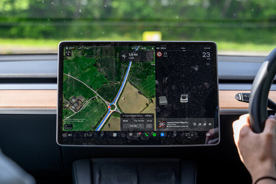 GPS navigation system in Tesla Model 3