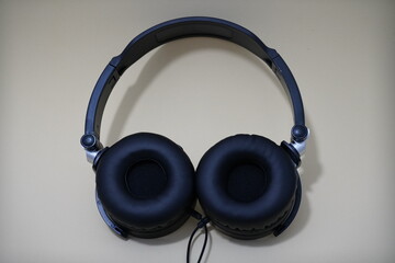 
black music headphone with gray background