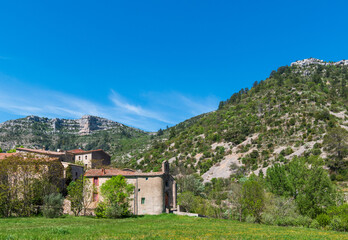 Le hameau de Navacelles, au pied du cirque de Navacelles, Hérault, France © PhotoLoren