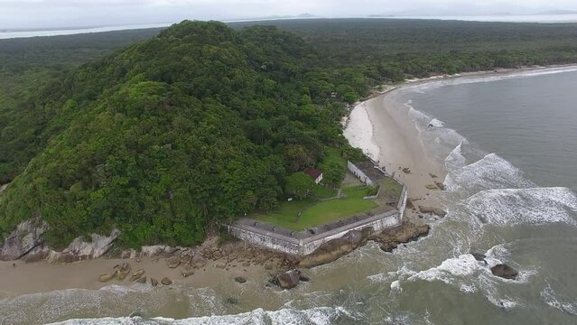 Fortaleza de Nossa Senhora dos Prazeres de Paranagu&aacute;, built in 1767; and Fortaleza Beach, na Ilha do Mel (Honey Island) - Paranagu&aacute;, Paran&aacute;, Brazil