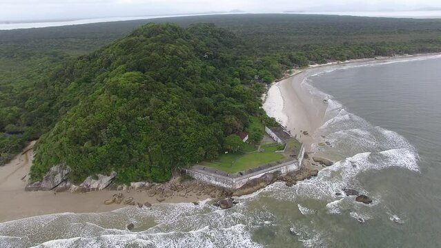 Fortaleza de Nossa Senhora dos Prazeres de Paranagu&aacute;, built in 1767; and Fortaleza Beach, na Ilha do Mel (Honey Island) - Paranagu&aacute;, Paran&aacute;, Brazil
