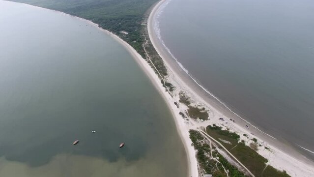 Praia do Istmo, Ilha do Mel - Paranagu&aacute;, Paran&aacute;, Brazil