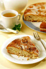 Walnuts and raisins cake.