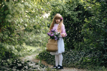 children's photo shoot with lilacs