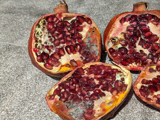 Rotten dried pomegranates, mold inside the pomegranate.