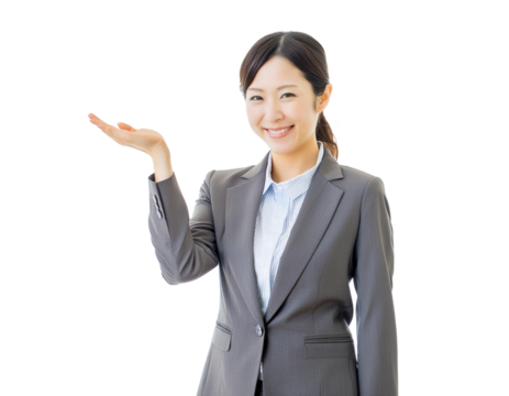 案内をするスーツ姿の女性