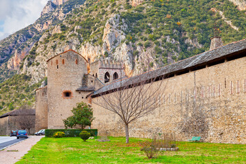 Fototapeta na wymiar The Devil's Tower of the fortified walls of Villefranche-de-Conflent