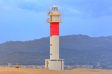 Faro del Fangar en el delta del ebro