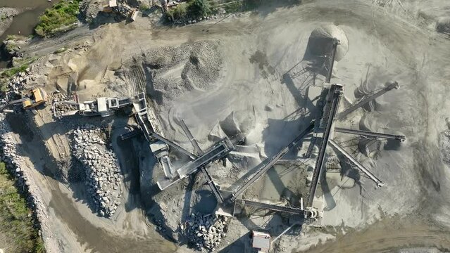 Aggregate Conveyor Images – Browse 2,478 Stock Photos, Vectors, and ...