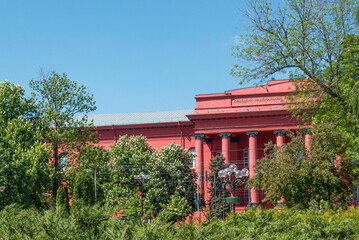 View of the red building of the University from Shevchenko Park