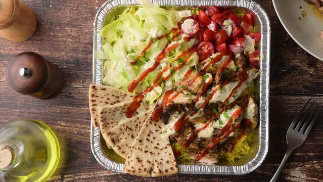 famous ameican halal food, chicken over rice