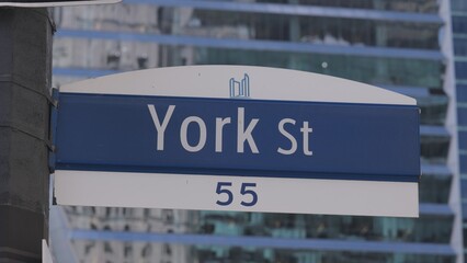 Naklejka premium York street sign in Toronto Canada - TORONTO, CANADA - APRIL 15, 2024