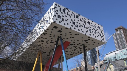 Naklejka premium OCAD Canadas largest art and design university in Toronto - TORONTO, CANADA - APRIL 15, 2024