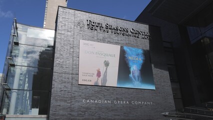 Obraz premium Four Seasons center for the performing arts the Canadian opera company - TORONTO, CANADA - APRIL 15, 2024