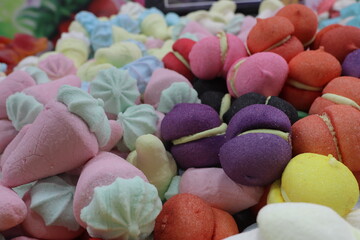 golosinas de colores varios sabores azucar 