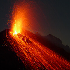 Eruption des Vulkans Stromboli in Sizilien