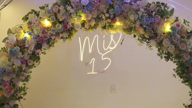 my xv sign in spanish with decoration