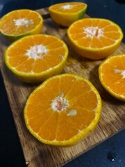 cut oranges