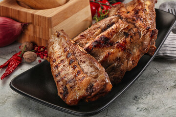 Grilled pork ribs with spices