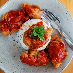 Fried chicken crispy with rice and bbq sauce