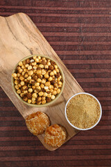 Indian Gur or Jaggery and Chana With Brown Sugar