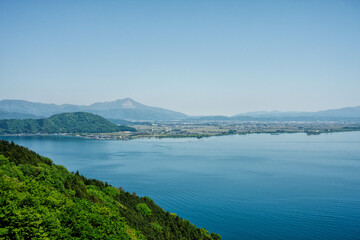 Fototapeta na wymiar 滋賀県長浜市、つづら尾崎展望台から見える奥琵琶湖の初夏の風景
