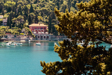 Obraz premium Vue sur le bar, berges de Cavtat, Croatie