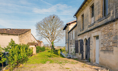 Saint-Émilion, Nouvelle-Aquitaine, France: Rural houses at Bordeaux wine region