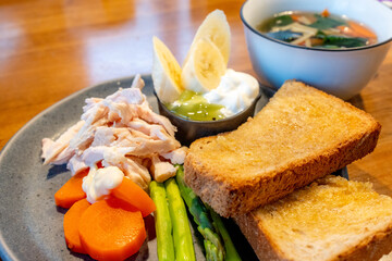 おいしそうなトーストの朝ごはん