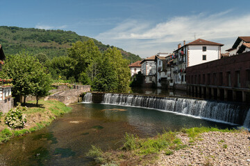 Fototapeta premium village of Elizondo on the river