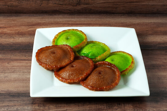 Mexican Hat dessert, Kuih Pinjaram or penyaram or cucur jawa on a plate