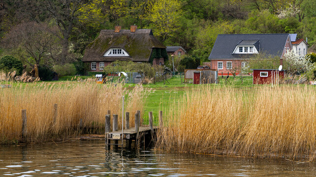 Landschaft am F&auml;hrhaus des Verbindungskanal Baabe-Selin-Moritzdorf, Seliner See, R&uuml;gen, Mecklenburg-Vorpommern, Deutschland
