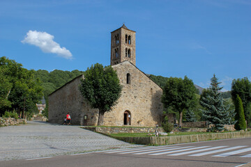 Fototapeta premium Iglesia Románica de San Clemente de Tahull. Valle de Boi. Cataluña, España