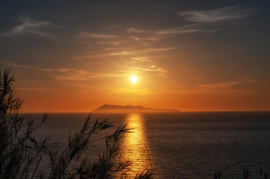 Sonnenuntergang an der Nordk&uuml;ste von Korfu nahe dem Kap Drastis