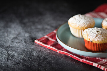 frisch gebackene Muffins 
