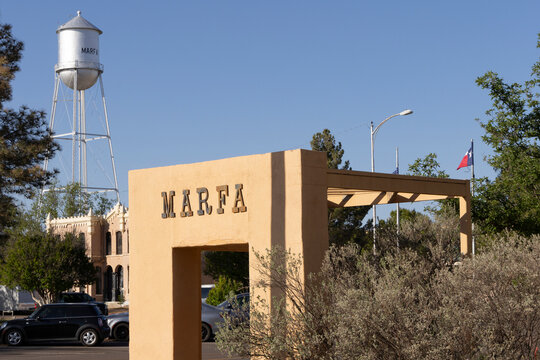 A street view of the small town Marfa, Texas.