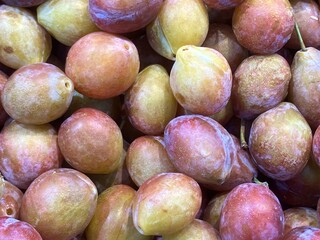 Healthy Lifestyle , Organics Fresh Fruit, Plums