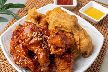 Fried, chicken, seasoning, duck, half-and-half, fried, chicken, Korean, mustard, sauce, radish, soy sauce, garlic,