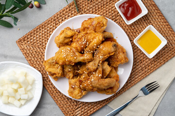 Fried, chicken, seasoning, duck, half-and-half, fried, chicken, Korean, mustard, sauce, radish, soy sauce, garlic,